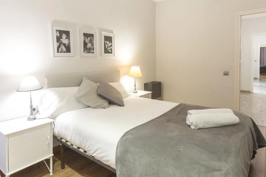 Autentic Arc De Triomf Apartment Barcelona Spain