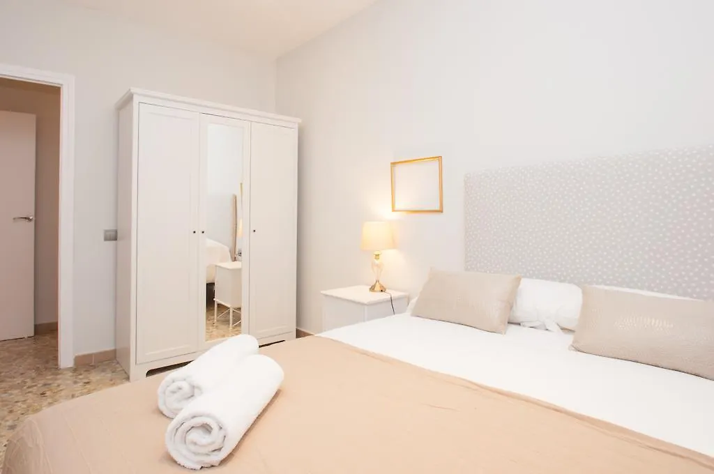 ברצלונה Autentic Arc De Triomf Apartment 0*,  ספרד